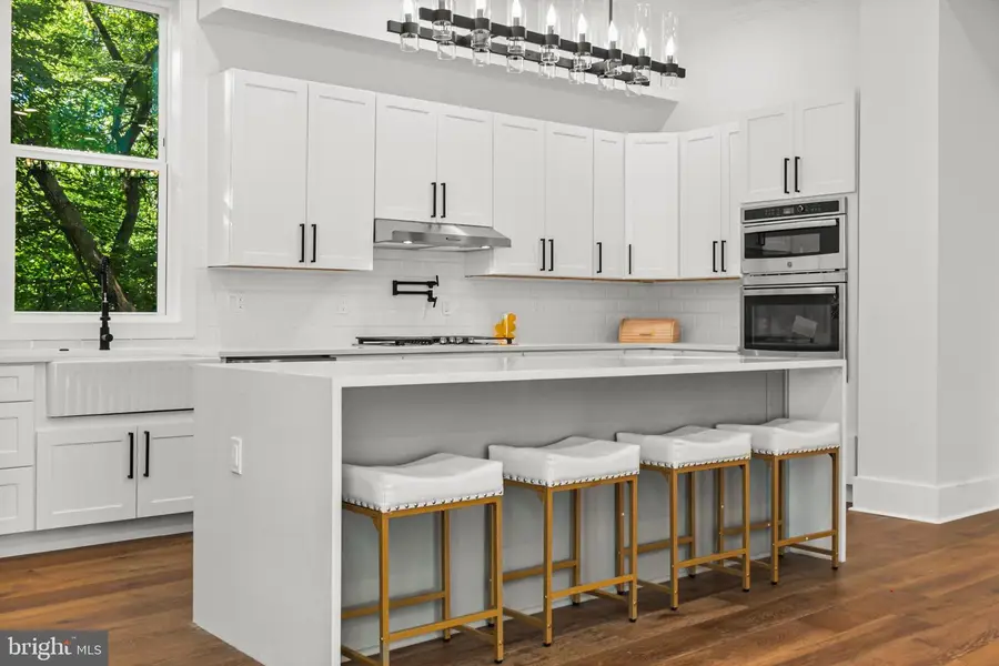 811 Sligo Creek Pkwy, Takoma Park, MD 20912 - #2