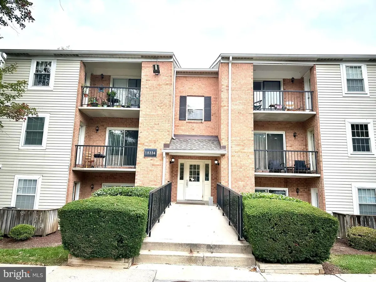 18334 Streamside Dr #202, Gaithersburg, MD 20879 - #1