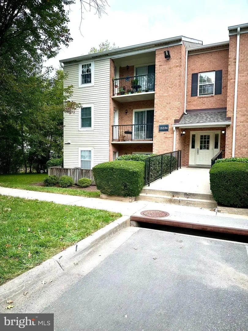 18334 Streamside Dr #202, Gaithersburg, MD 20879 - #3
