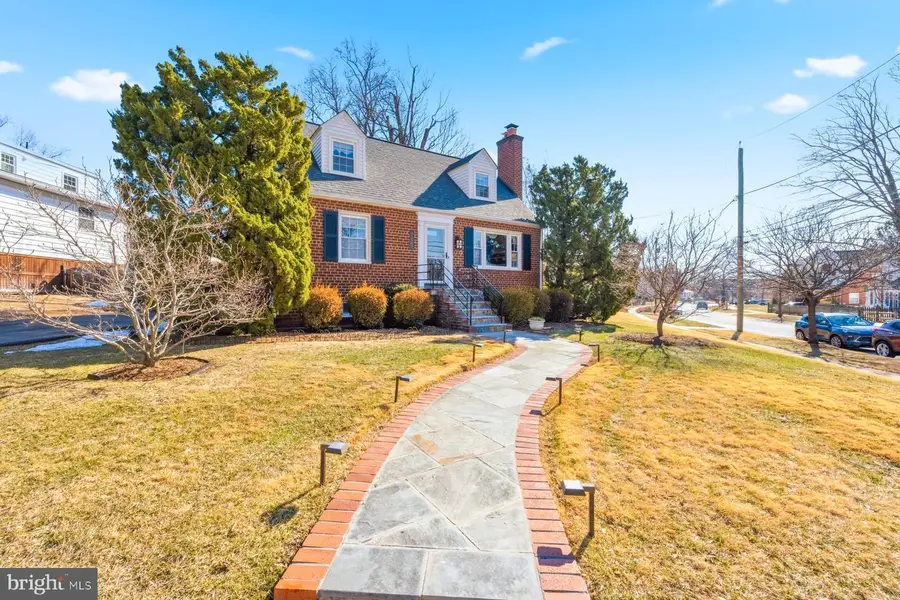 9225 Villa Dr, Bethesda, MD 20817 - #2