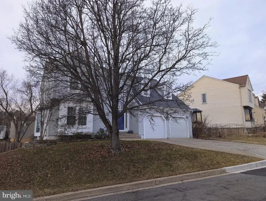 19320 Mossbrook Ct, Germantown, MD 20874 - #2