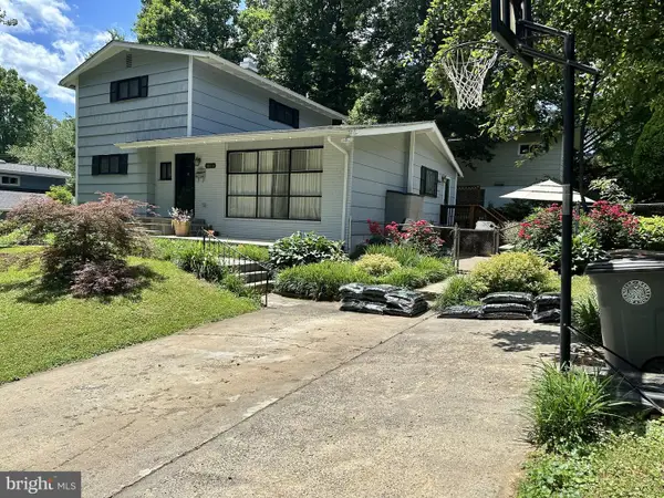 1601 Forbes St, ROCKVILLE, MD 20851