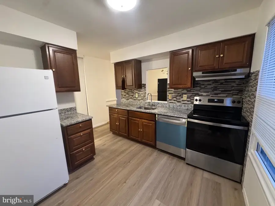 511 Mandolin Ct, Gaithersburg, MD 20877 - #3