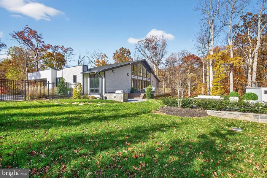 11013 Riverwood Dr, Potomac, MD 20854 - #3