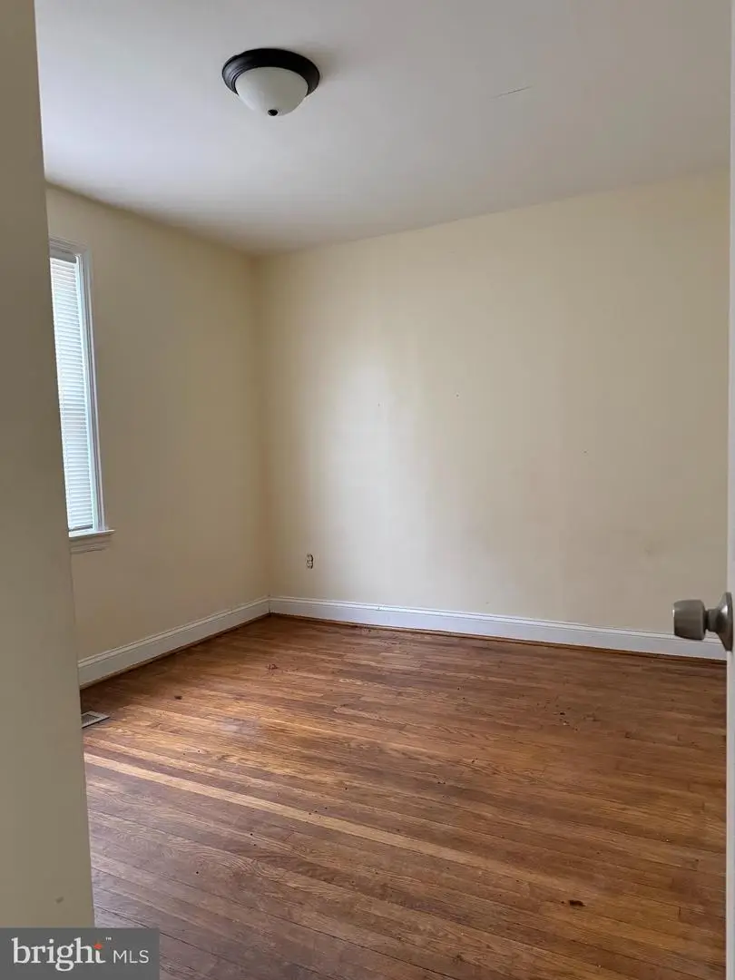 1010 Crawford Dr, Rockville, MD 20851 - #2