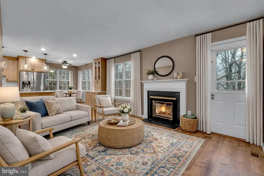 10603 Hunters Chase Ln, Damascus, MD 20872 - #2