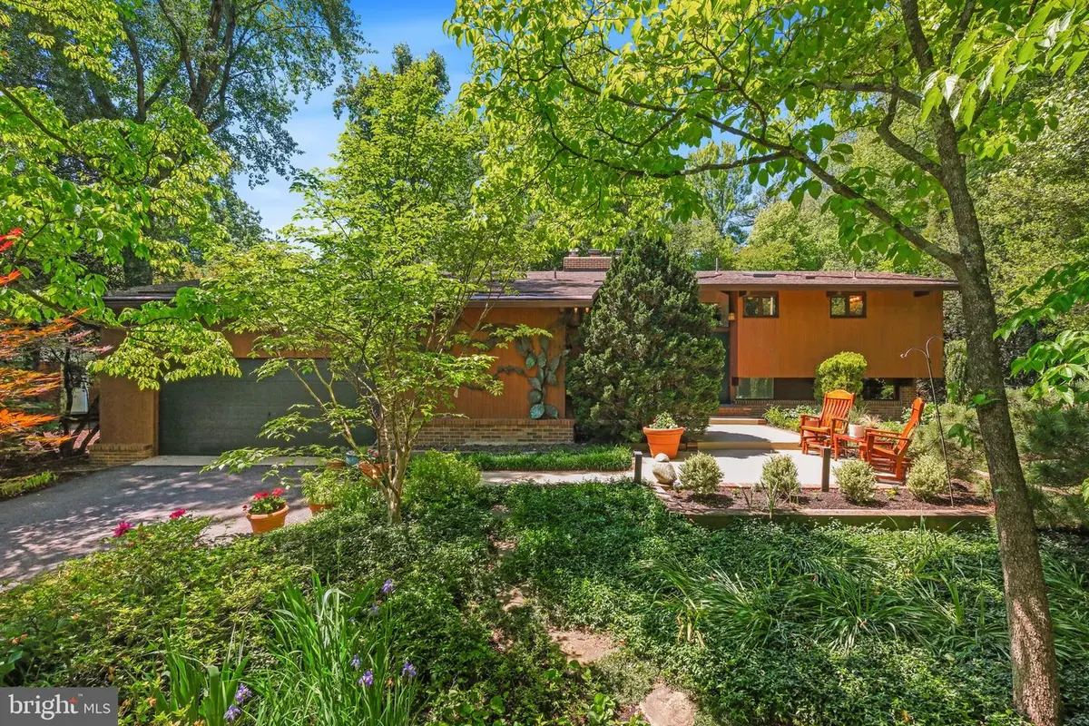 7908 Fenway Rd, Bethesda, MD 20817 - #1