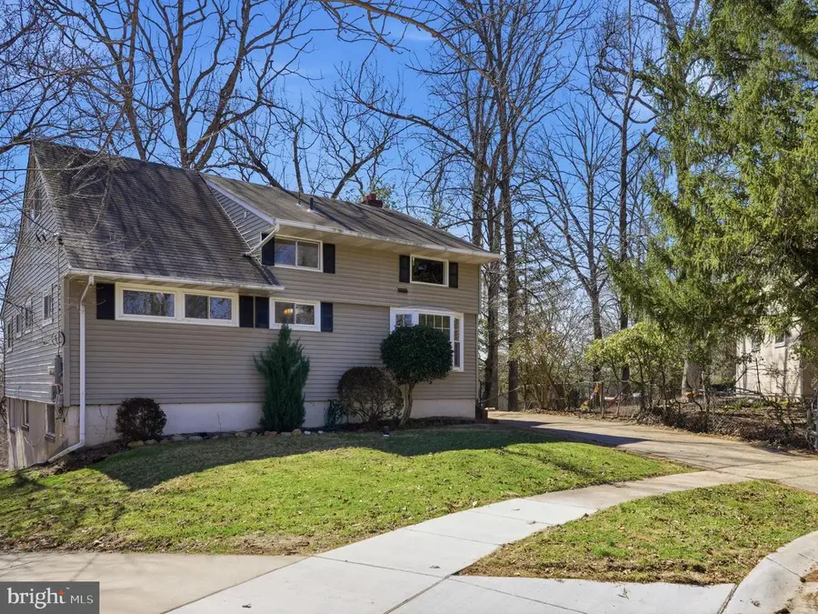 835 Bowie Rd, Rockville, MD 20852 - #3