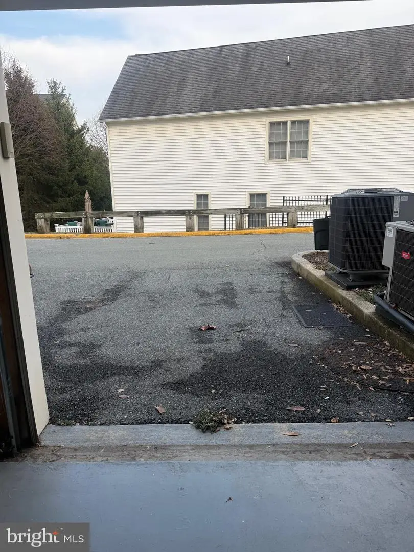 680 Orchard Ridge Dr #100, Gaithersburg, MD 20878 - #3