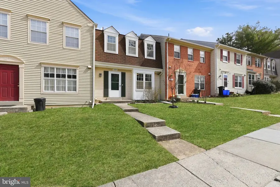 1077 Copperstone Ct, Rockville, MD 20852 - #2