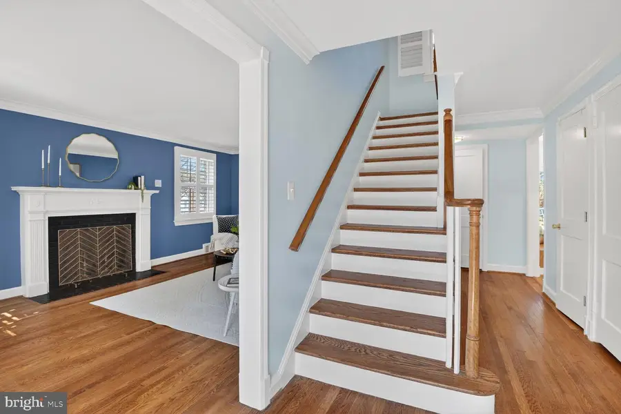 8515 Rosewood Dr, Bethesda, MD 20814 - #2