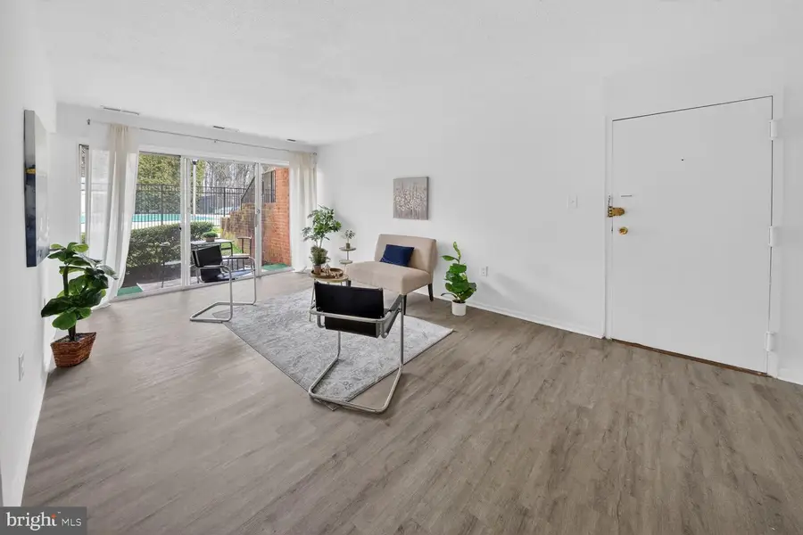 868 College Pkwy #102, Rockville, MD 20850 - #3