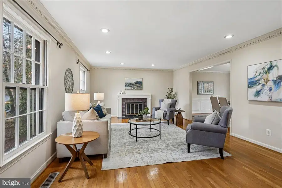 7620 Mary Cassatt Dr, Potomac, MD 20854 - #3