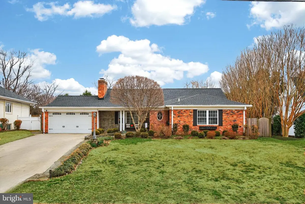 5019 Wyandot Ct, Bethesda, MD 20816 - #1