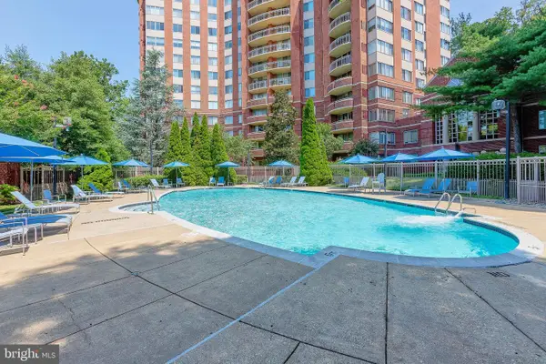 5800 Nicholson Ln #1-805, NORTH BETHESDA, MD 20852