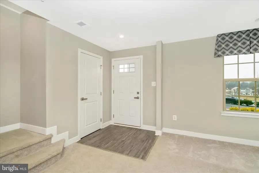 9537 Tall Oaks Rd, Montgomery Village, MD 20886 - #3