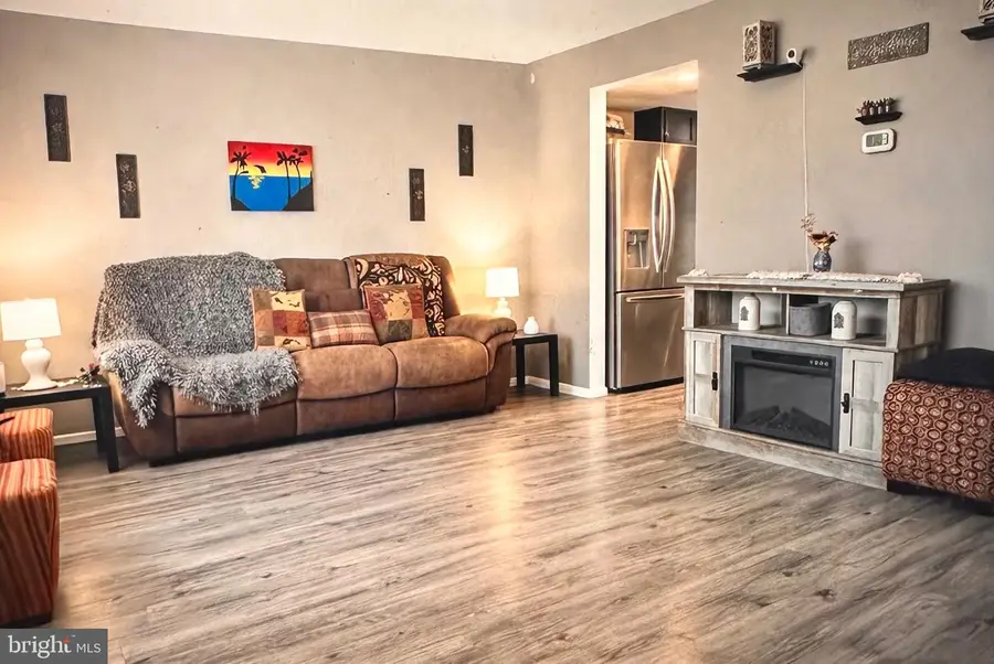 28 Shelldrake Ct, Damascus, MD 20872 - #3