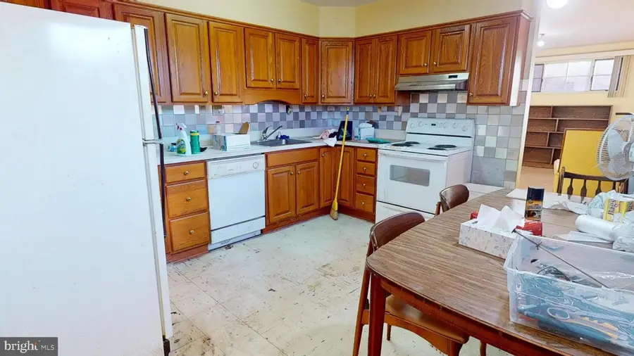 3701 Kenway St, Silver Spring, MD 20906 - #2