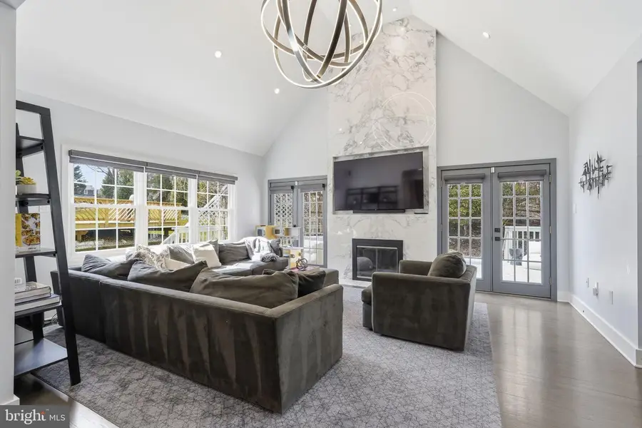 207 Upshire Cir, Gaithersburg, MD 20878 - #3