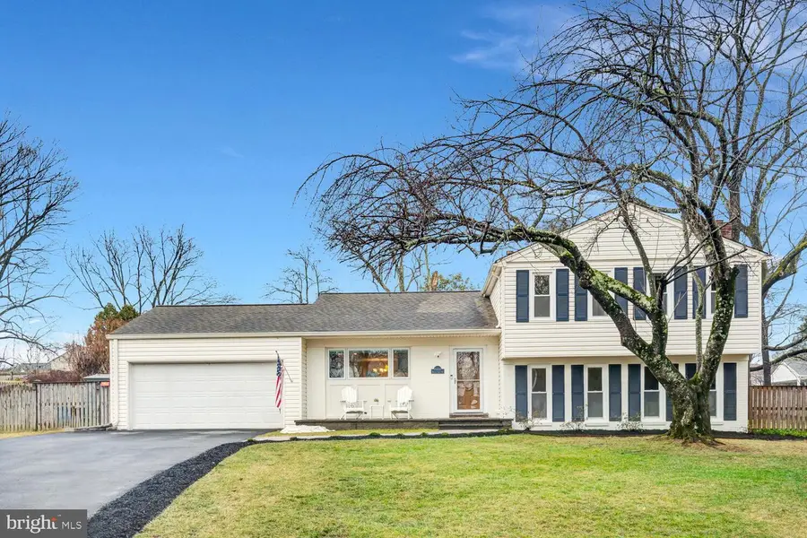 15020 Rocking Spring Dr, Rockville, MD 20853 - #2