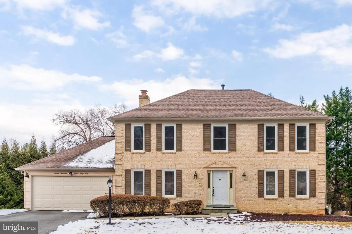 11433 Beechgrove Ln, Potomac, MD 20854 - #1