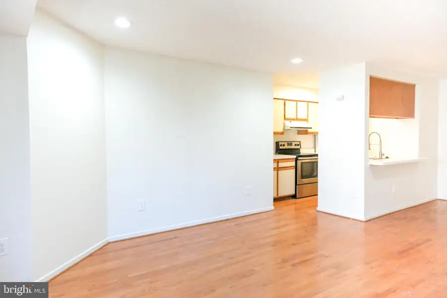 9936 Hellingly Pl #141, Montgomery Village, MD 20886 - #3