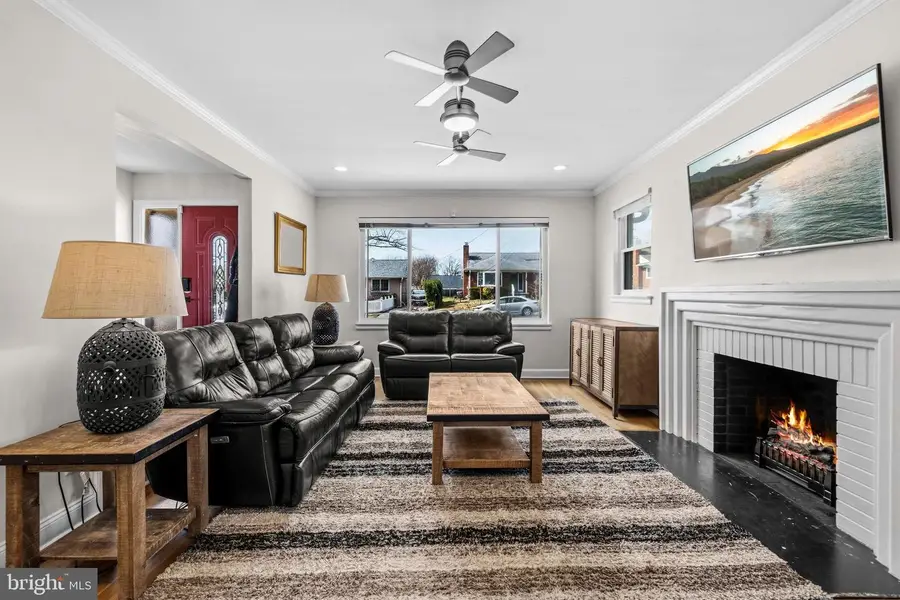 9707 Saxony Rd, Silver Spring, MD 20910 - #2