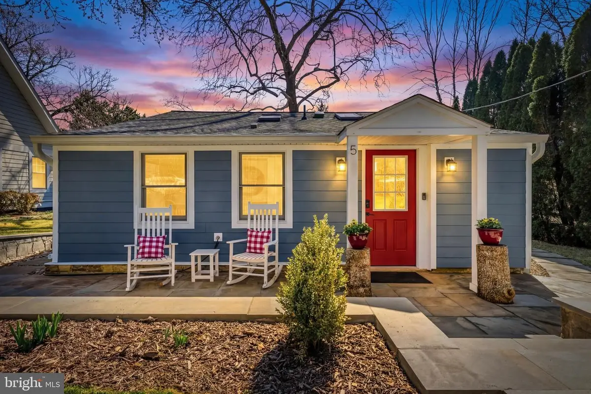 5 Ericsson Rd, Cabin John, MD 20818 - #1