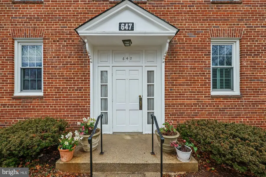 647 Azalea Dr #1, Rockville, MD 20850 - #3