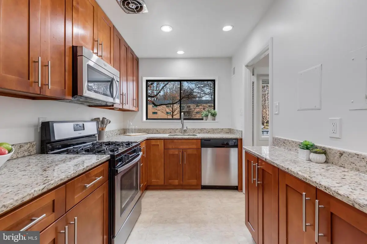 10636 Montrose Ave #101, Bethesda, MD 20814 - #1