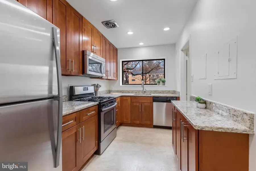 10636 Montrose Ave #101, Bethesda, MD 20814 - #3