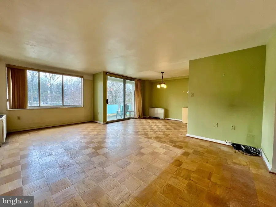 10201 Grosvenor Pl #404, Rockville, MD 20852 - #2