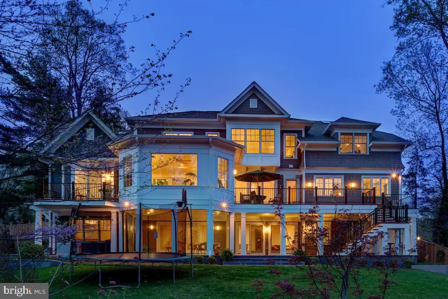 7318 Burdette Ct, Bethesda, MD 20817 - #2