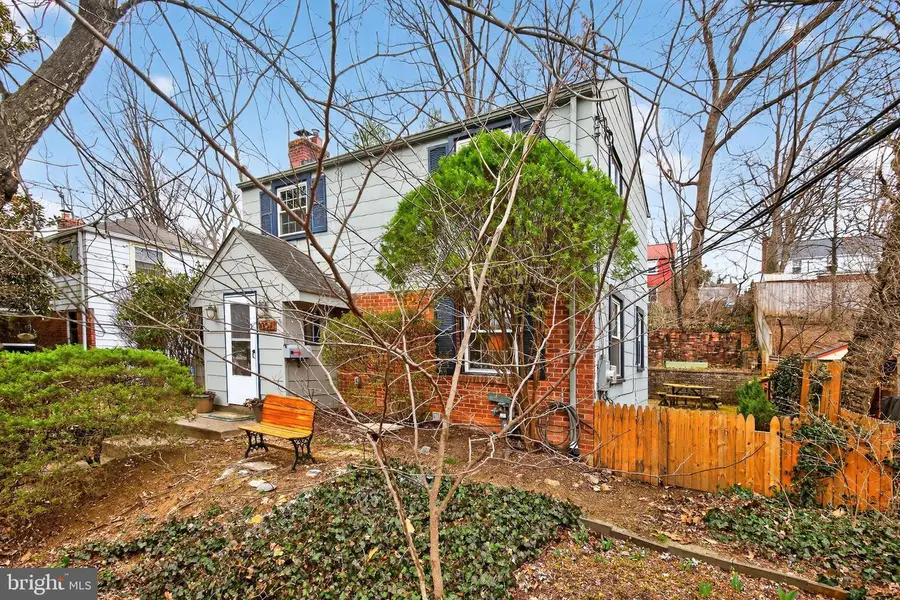 9207 Long Branch Pkwy, Silver Spring, MD 20901 - #2