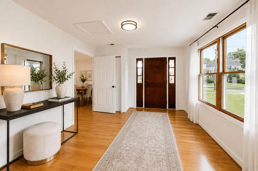 6306 Lone Oak Dr, Bethesda, MD 20817 - #3