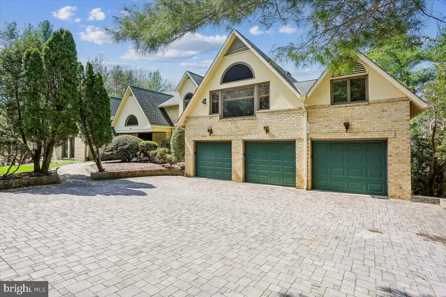 11112 Tara Rd, Potomac, MD 20854 - #2