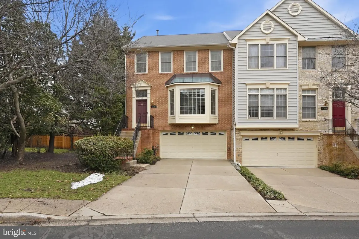 11311 Hollowstone Dr, North Bethesda, MD 20852 - #1