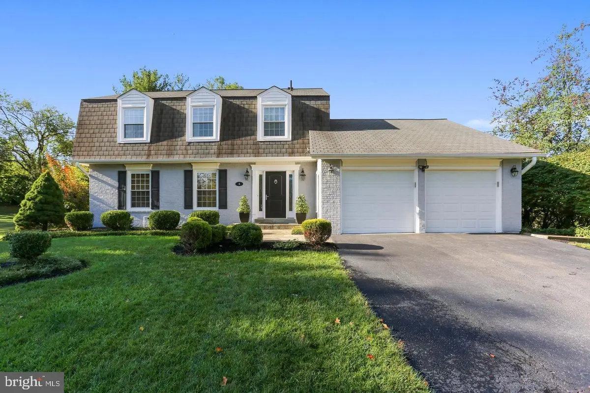 4 Olmstead Ct, Potomac, MD 20854 - #1