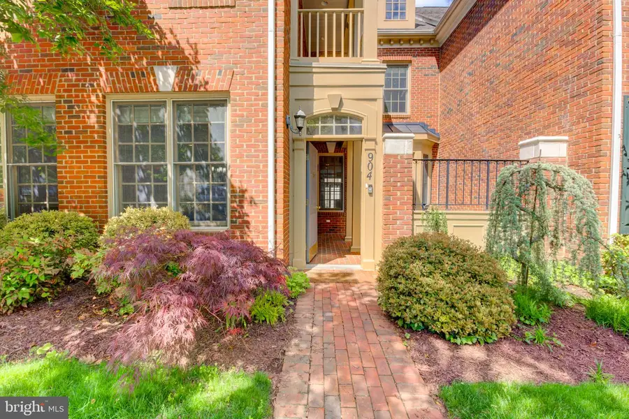 904 Oak Knoll Ter, Rockville, MD 20850 - #3
