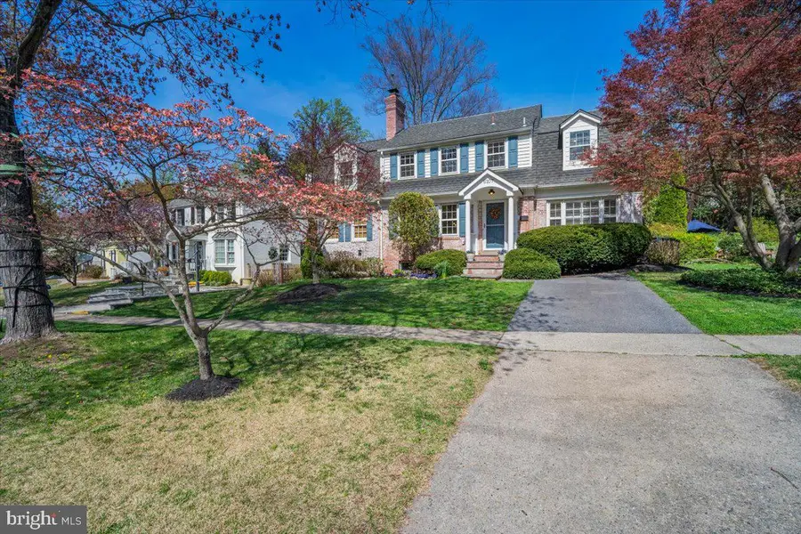 6107 Cromwell Dr, Bethesda, MD 20816 - #2