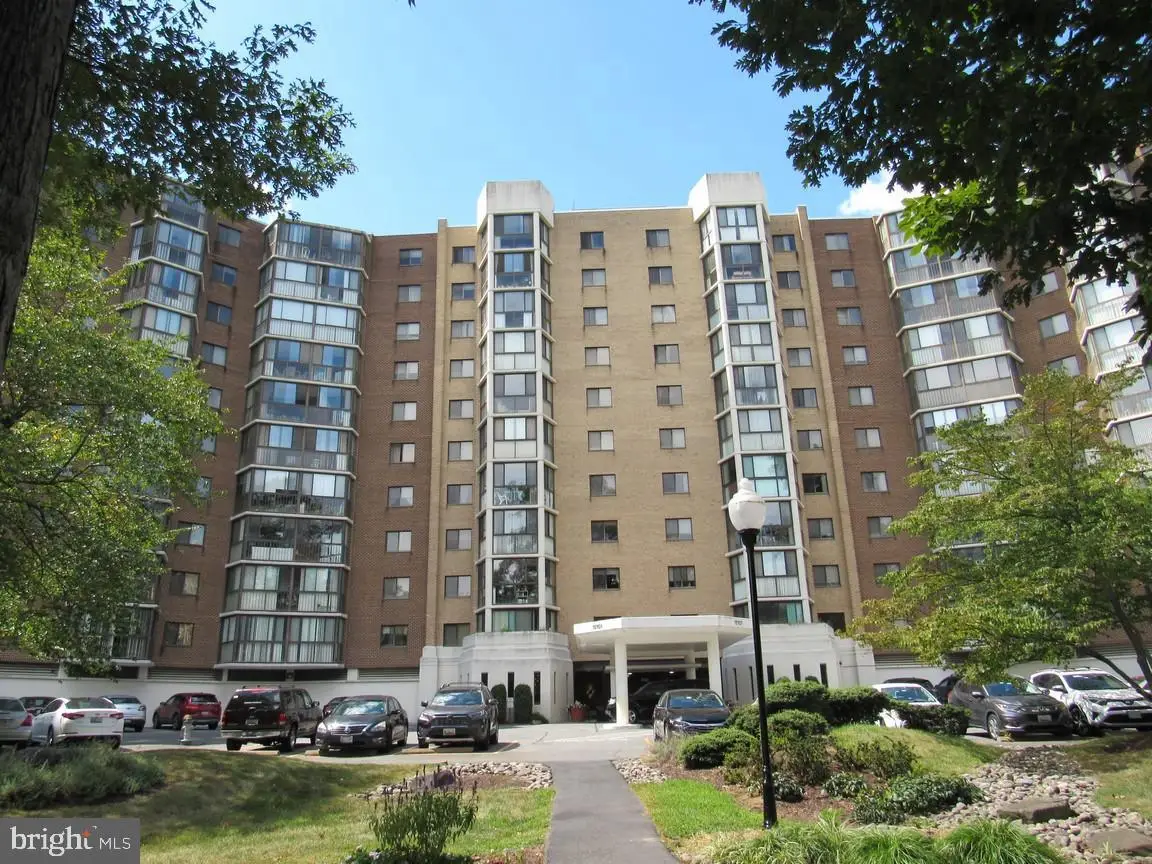 15101 Interlachen Dr #1-112, Silver Spring, MD 20906 - #1