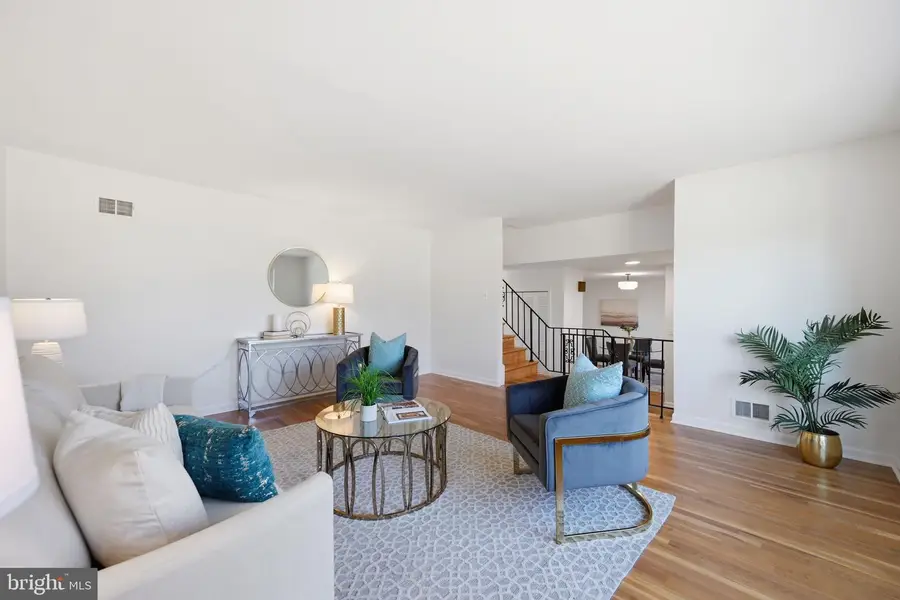 11708 Rosalinda Dr, Potomac, MD 20854 - #3