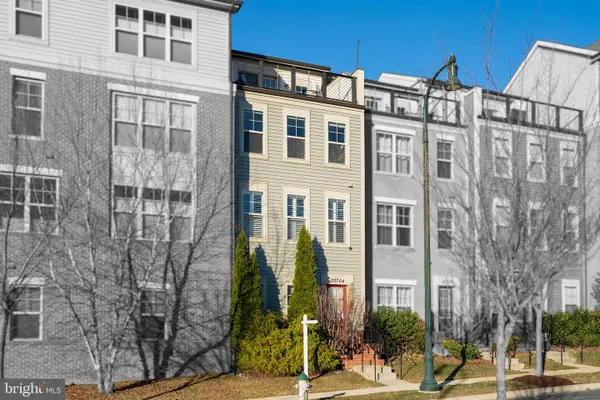 22704 Cabin Branch Ave, CLARKSBURG, MD 20871