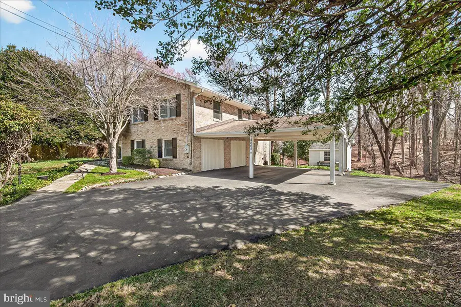 19005 Plummer Dr, Germantown, MD 20876 - #3