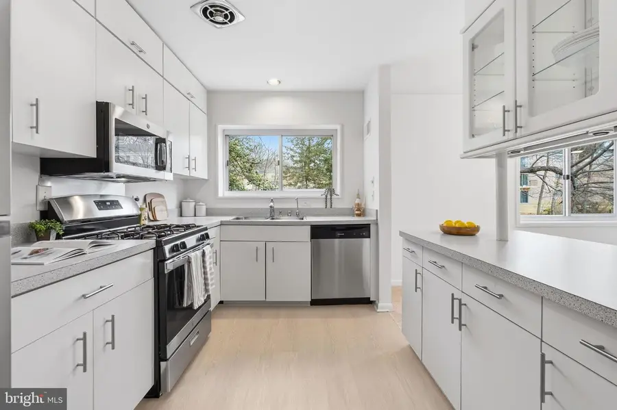 10606 Montrose Ave #203, Bethesda, MD 20814 - #2