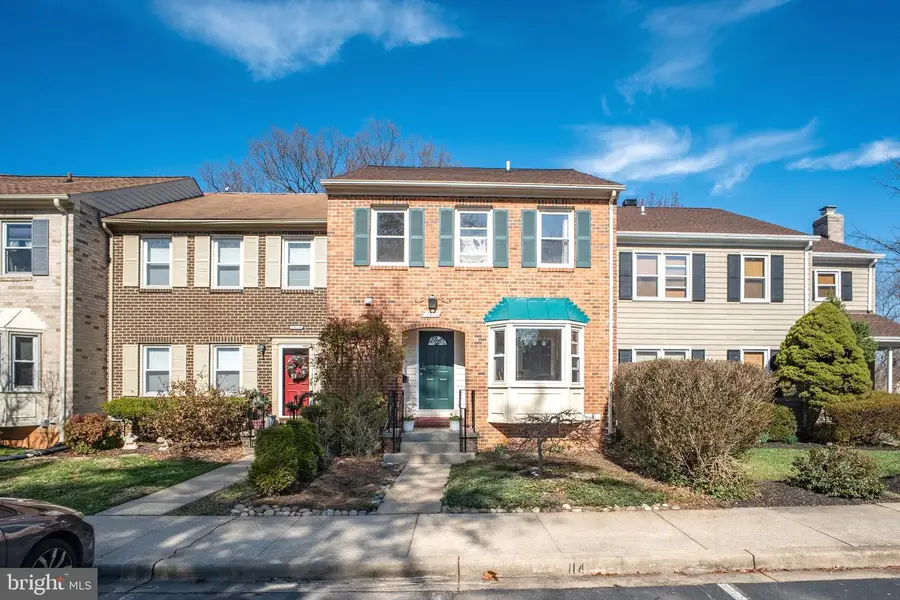 7857 Heatherton Ln, Rockville, MD 20854 - #2