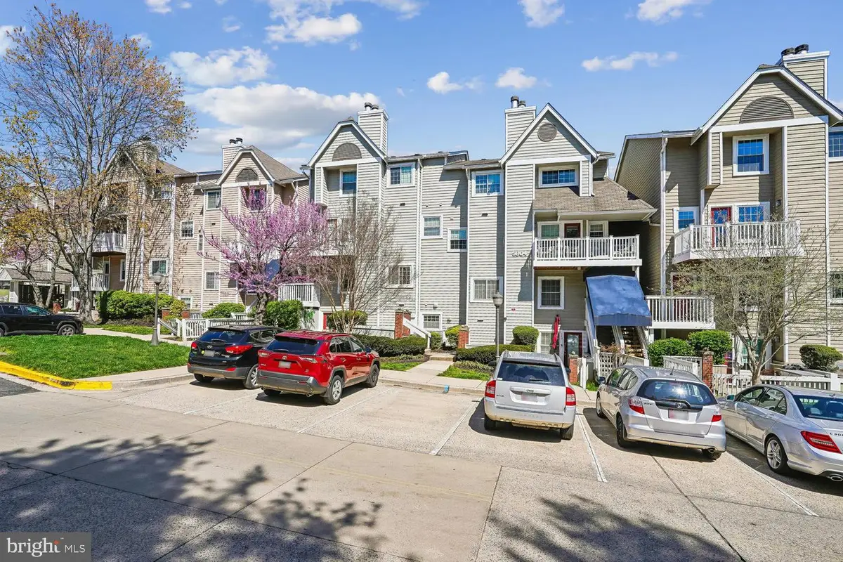 5804 Inman Park Cir #210, North Bethesda, MD 20852 - #1