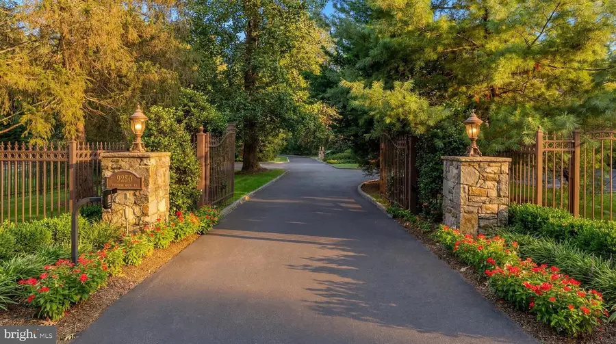 9250 Persimmon Tree Rd, Potomac, MD 20854 - #3