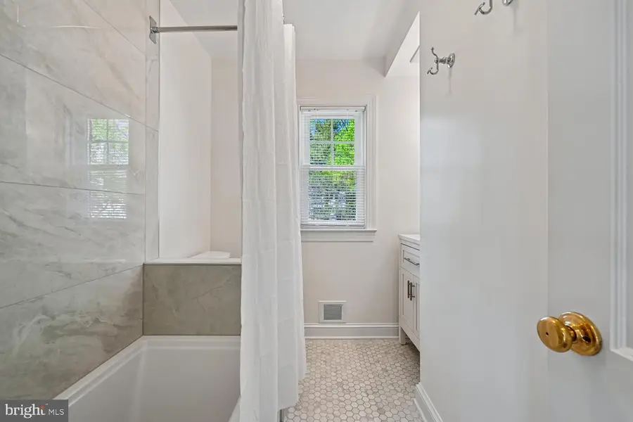 9600 Page Ave, Bethesda, MD 20814 - #3