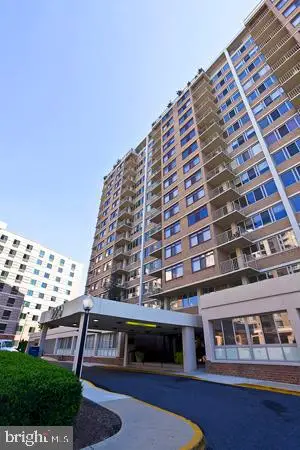 1220 Blair Mill Rd #1403, Silver Spring, MD 20910 - #2